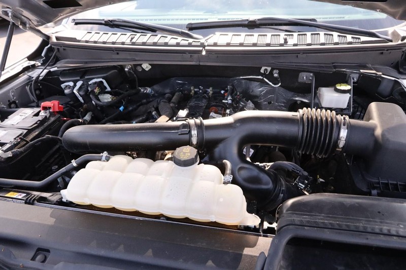 Ford Expedition Vehicle Image 32