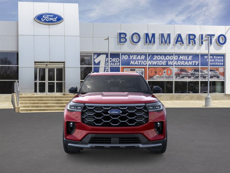 Ford Explorer Vehicle Image 06