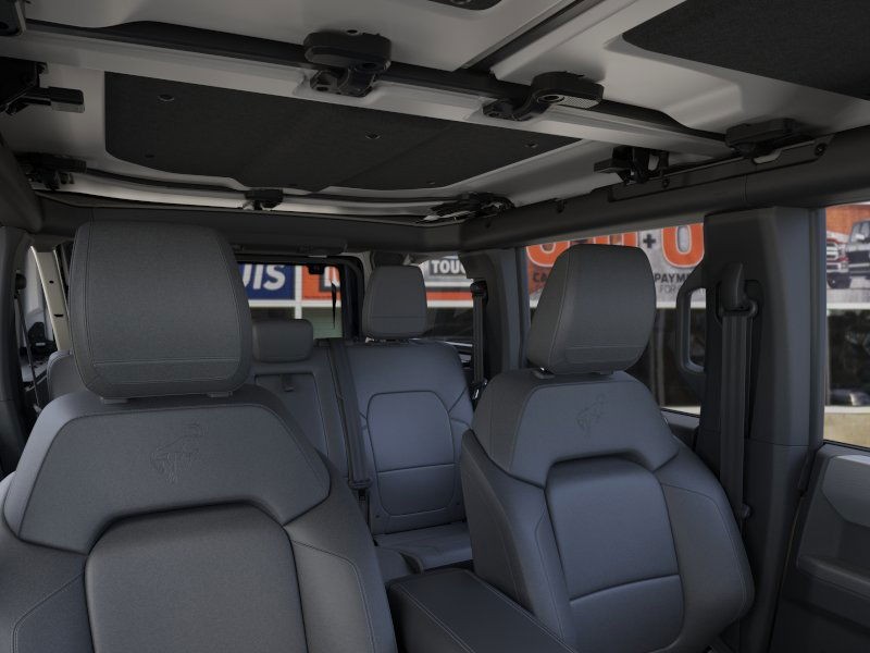 Ford Bronco Vehicle Image 12