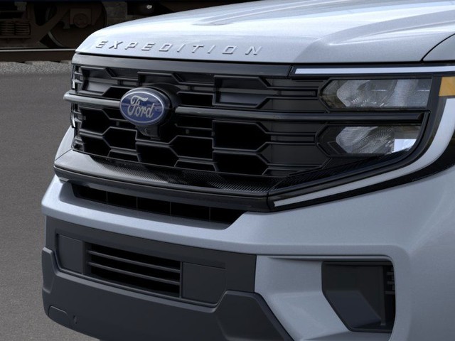 Ford Expedition Max Vehicle Image 17