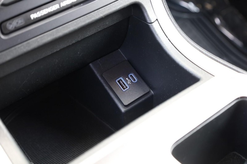 Ford Edge Vehicle Image 17