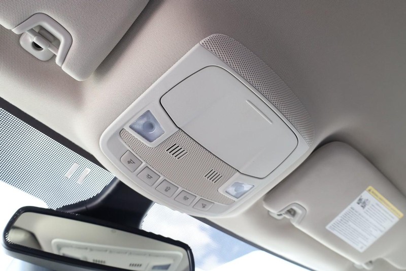 Ford Edge Vehicle Image 19