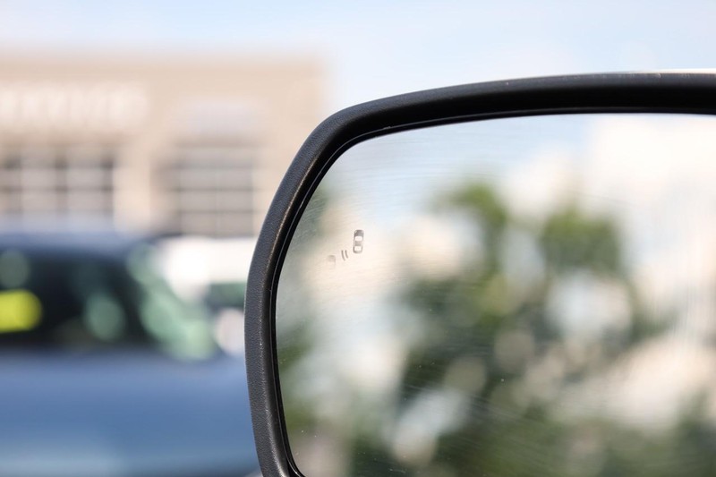 Ford Edge Vehicle Image 22
