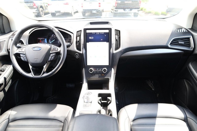 Ford Edge Vehicle Image 25