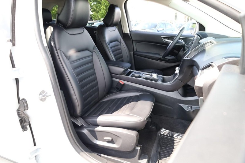 Ford Edge Vehicle Image 27