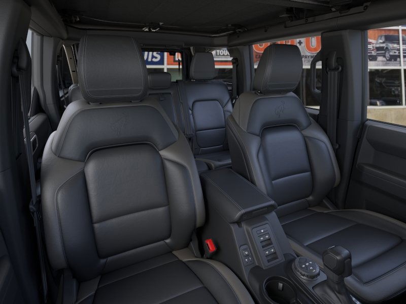 Ford Bronco Vehicle Image 10