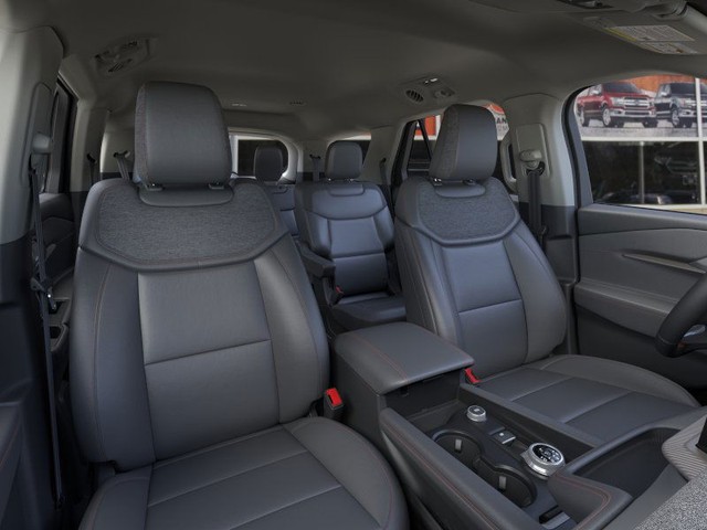 Ford Explorer Vehicle Image 10