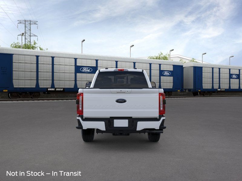 Ford Super Duty F-350 SRW Vehicle Image 05