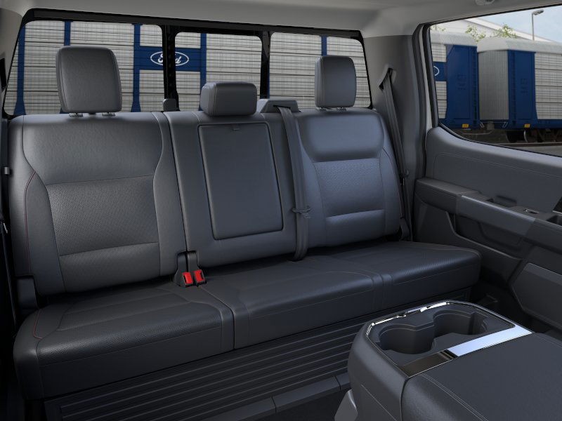 Ford Super Duty F-350 SRW Vehicle Image 11