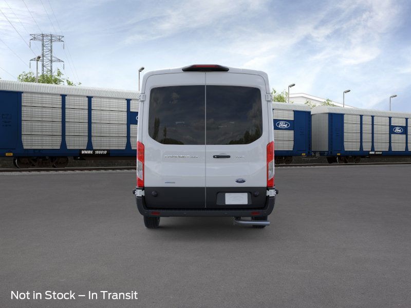 Ford Transit Passenger Wagon Vehicle Image 05