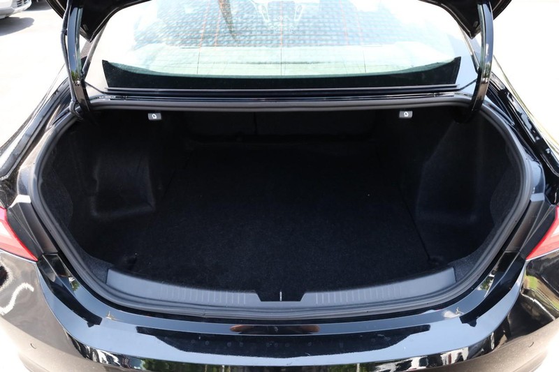Chevrolet Malibu Vehicle Image 07