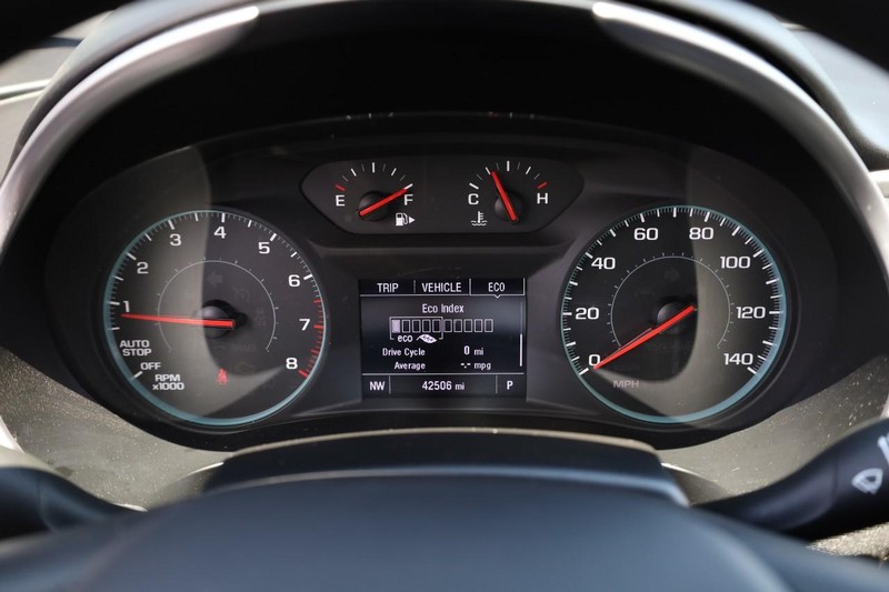 Chevrolet Malibu Vehicle Image 12