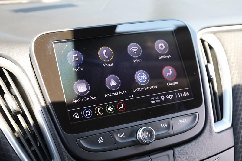 Chevrolet Malibu Vehicle Image 13
