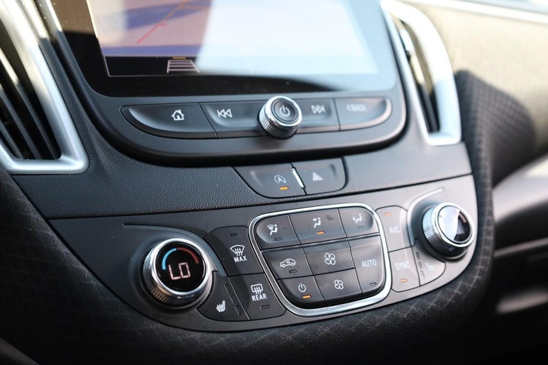 Chevrolet Malibu Vehicle Image 15