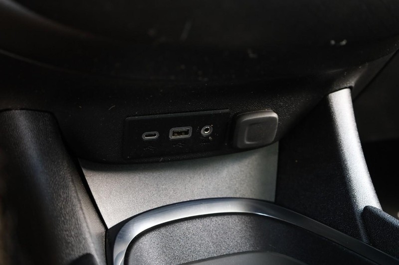 Chevrolet Malibu Vehicle Image 16