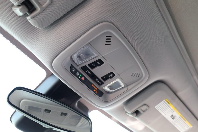 Chevrolet Malibu Vehicle Image 18