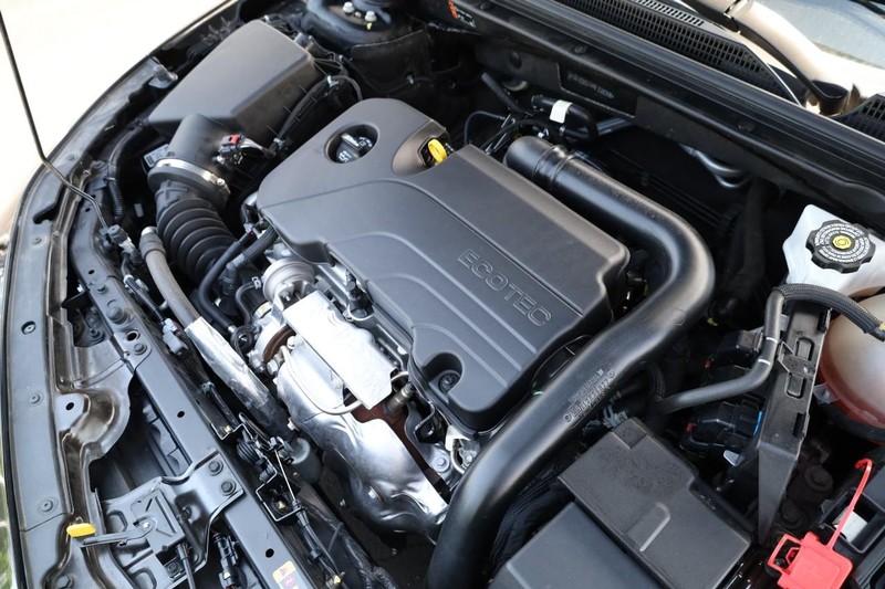 Chevrolet Malibu Vehicle Image 25