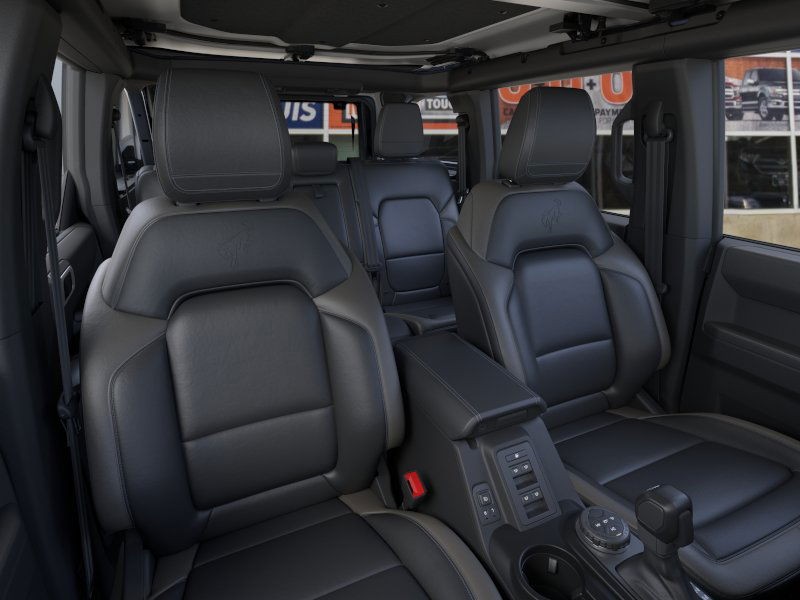 Ford Bronco Vehicle Image 10