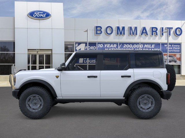 Ford Bronco Vehicle Image 03