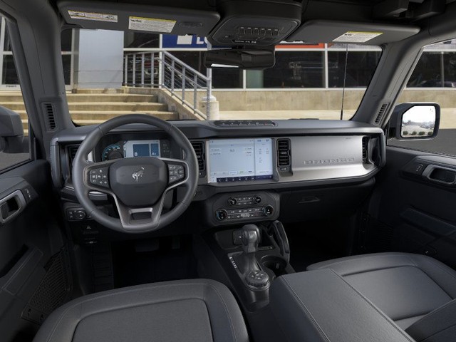 Ford Bronco Vehicle Image 09