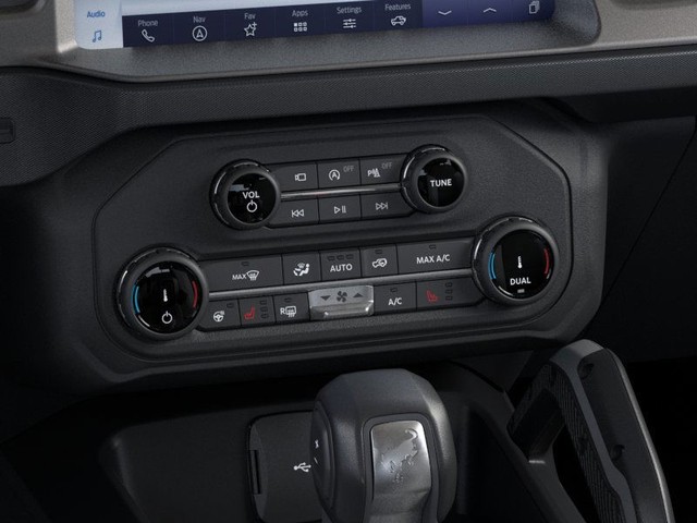 Ford Bronco Vehicle Image 16