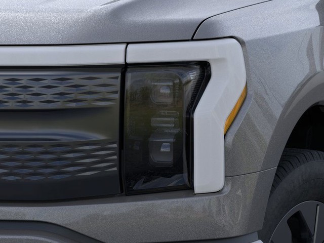 Ford F-150 Lightning Vehicle Image 18