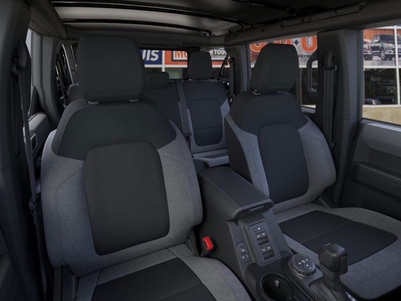 Ford Bronco Vehicle Image 10