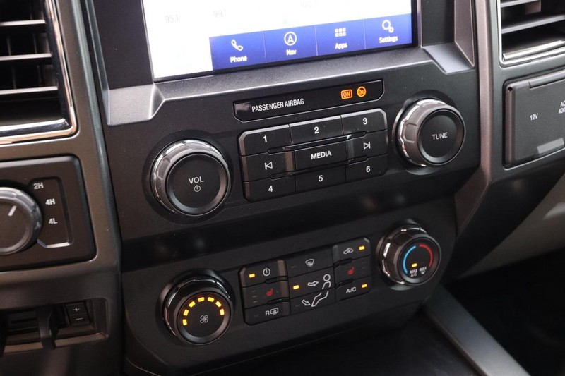 Ford Super Duty F-250 SRW Vehicle Image 17