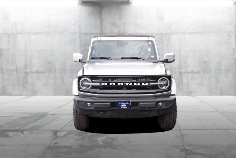 Ford Bronco Vehicle Image 04