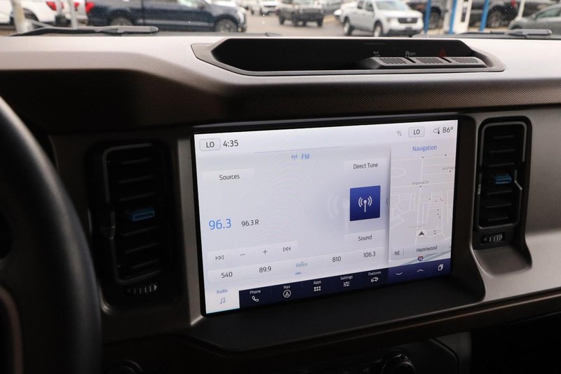 Ford Bronco Vehicle Image 16