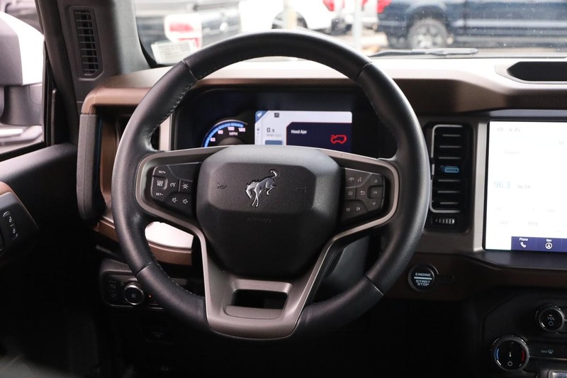 Ford Bronco Vehicle Image 23