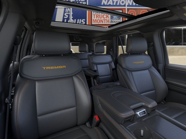 Ford Expedition Vehicle Full-screen Gallery Image 10