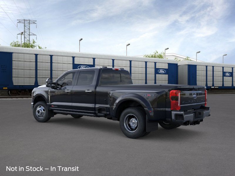 Ford Super Duty F-350 DRW Vehicle Image 04