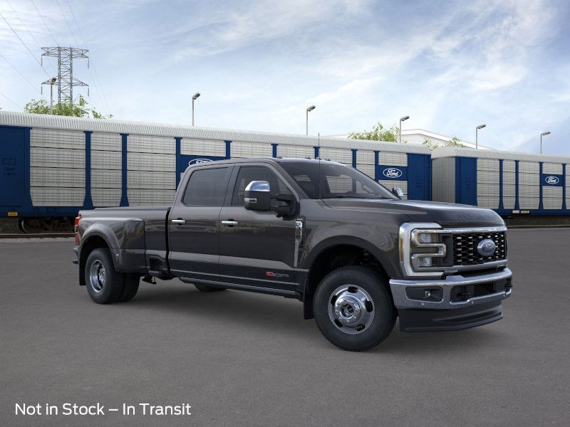 Ford Super Duty F-350 DRW Vehicle Image 07