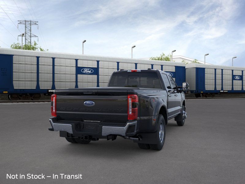 Ford Super Duty F-350 DRW Vehicle Image 08