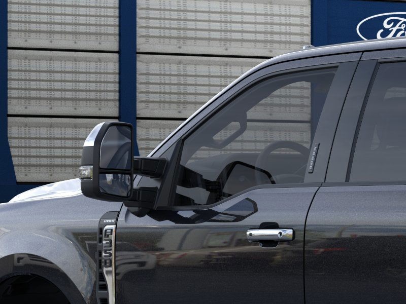 Ford Super Duty F-350 DRW Vehicle Image 20