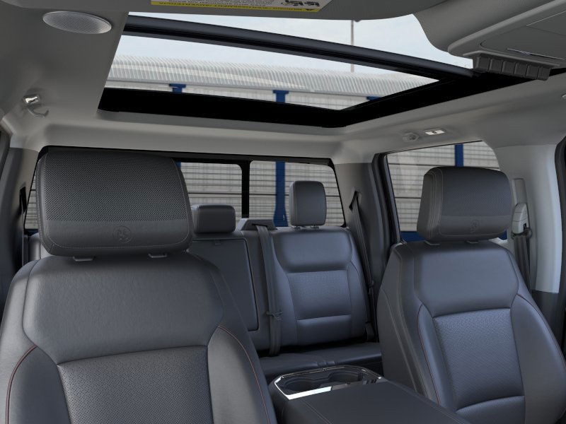 Ford Super Duty F-350 DRW Vehicle Image 22