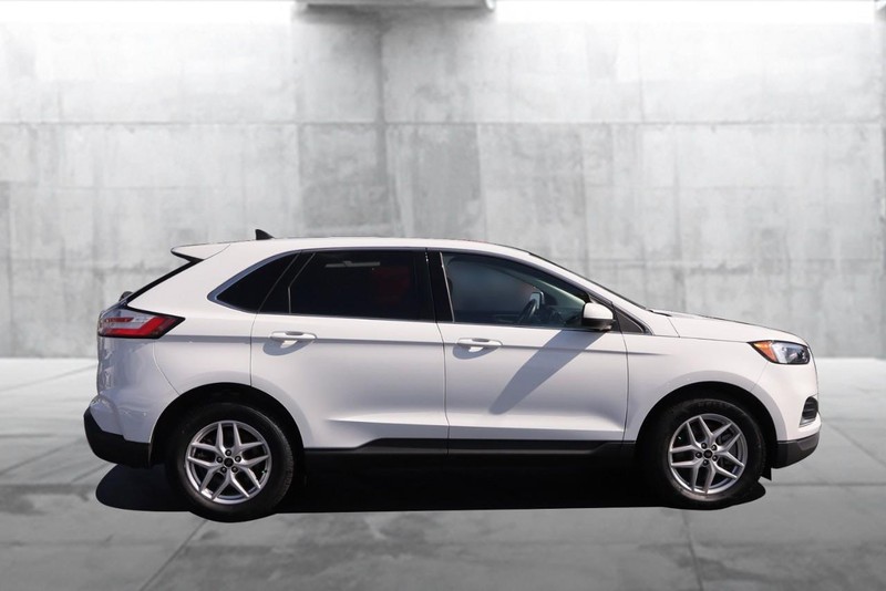 Ford Edge Vehicle Image 04