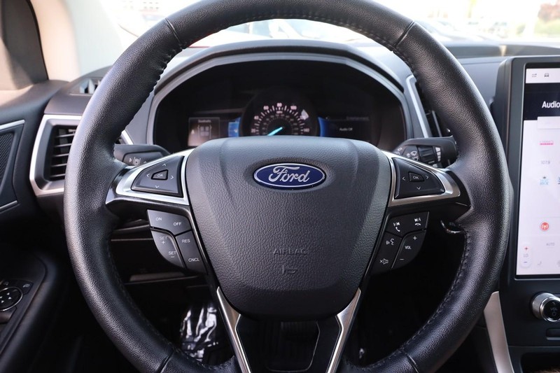 Ford Edge Vehicle Image 09
