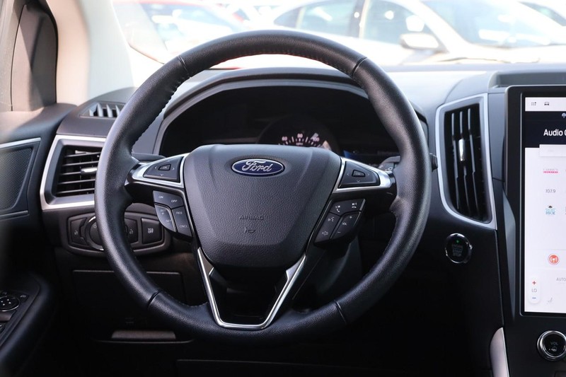 Ford Edge Vehicle Image 20