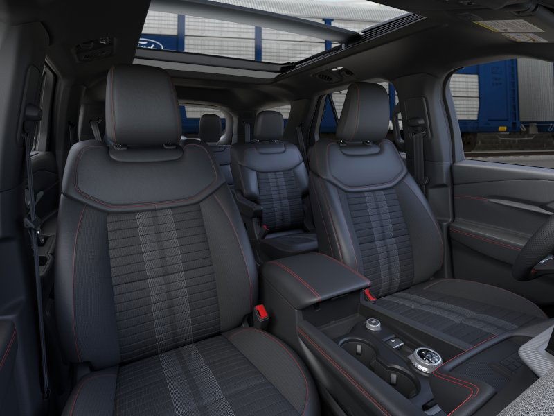 Ford Explorer Vehicle Image 10