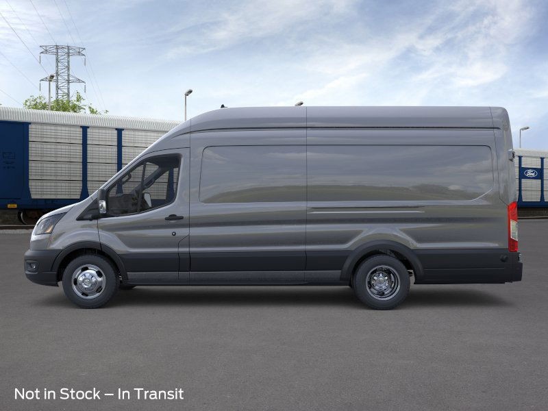 Ford Transit Cargo Van Vehicle Image 03