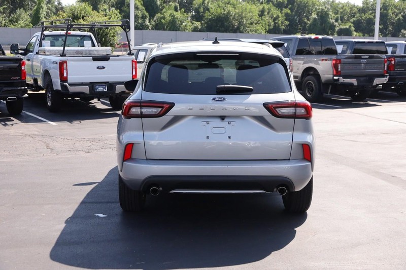 Ford Escape Vehicle Image 06