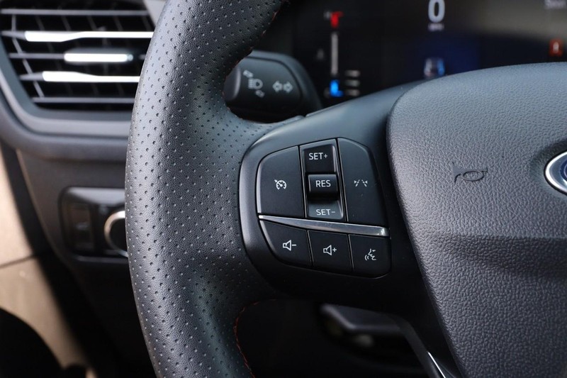 Ford Escape Vehicle Image 12