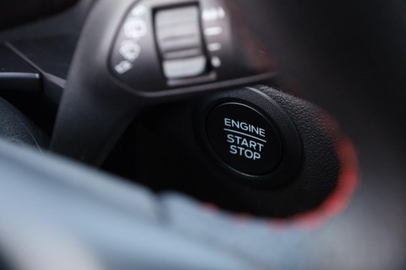 Ford Escape Vehicle Image 15