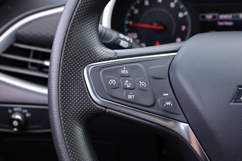 Chevrolet Malibu Vehicle Image 12