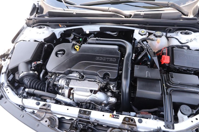 Chevrolet Malibu Vehicle Image 26