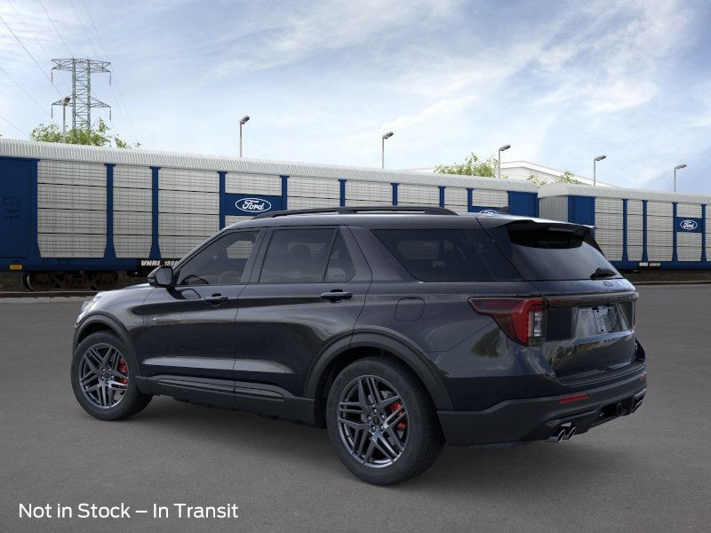 Ford Explorer Vehicle Image 04