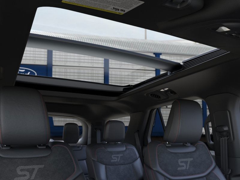 Ford Explorer Vehicle Image 22