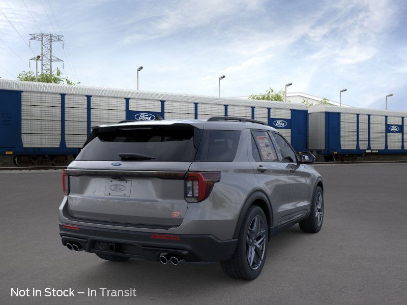 Ford Explorer Vehicle Image 08